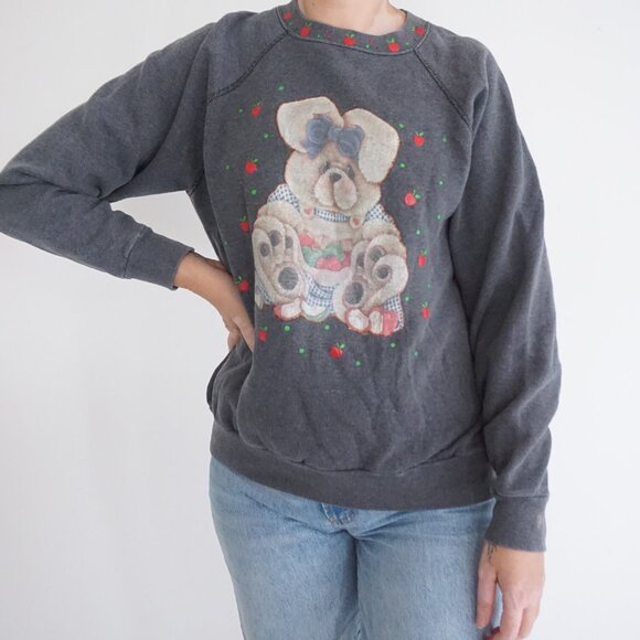 Vintage Tultex Grey Puppy Apple Graphic Sweatshirt 90s Sweater Grandmacore M - Picture 1 of 9
